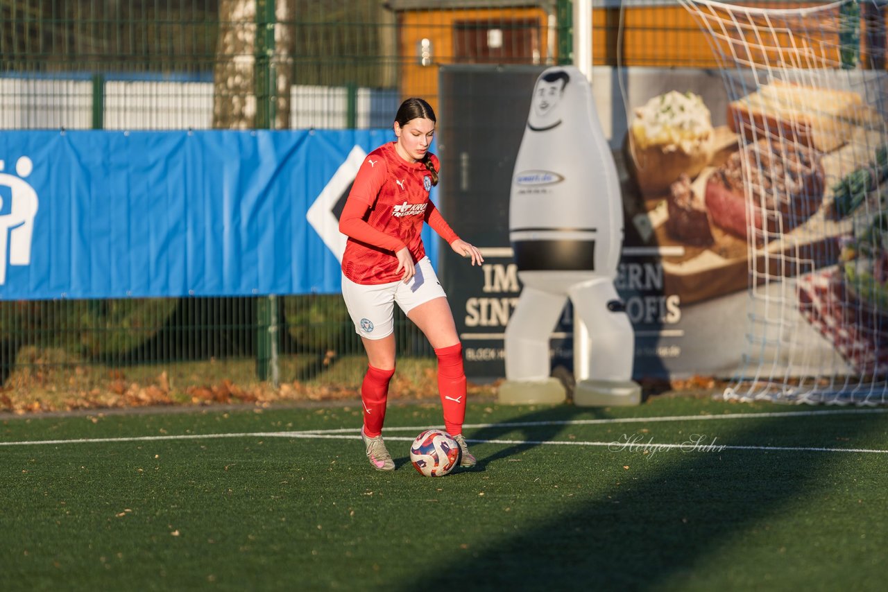 Bild 245 - wBJ Hamburger SV - Holstein Kiel : Ergebnis: 8:0